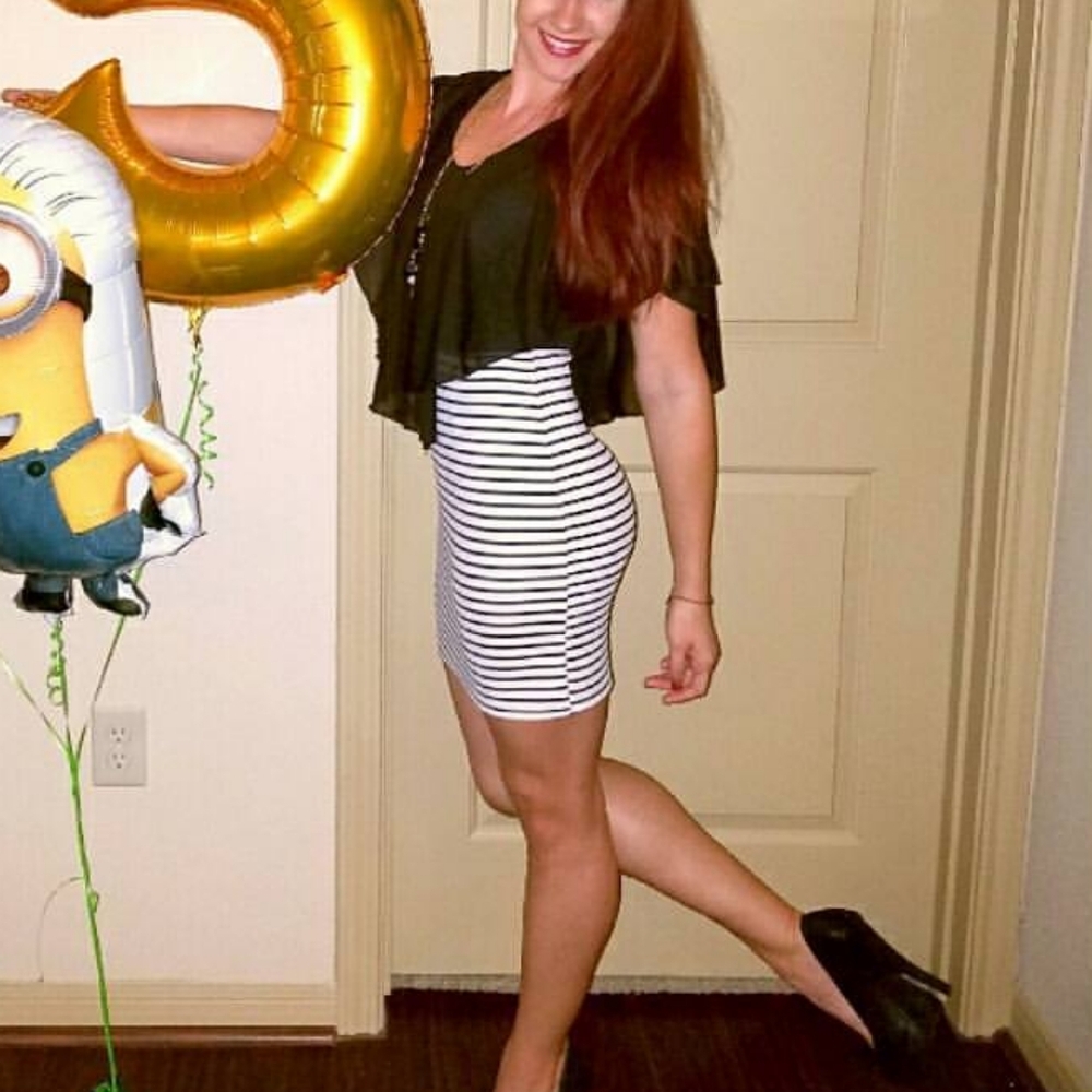 Black & white bodycon striped dress